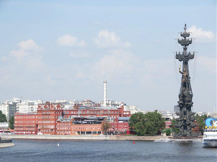 Берсеневская набережная история в картинках Болотный остров. Сладкое и горькое Пешеград: прогулки по Москве, виртуальные про